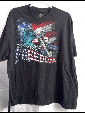 Faded Glory Black 'Ride On Freedom' Patriotic Graphic Tee